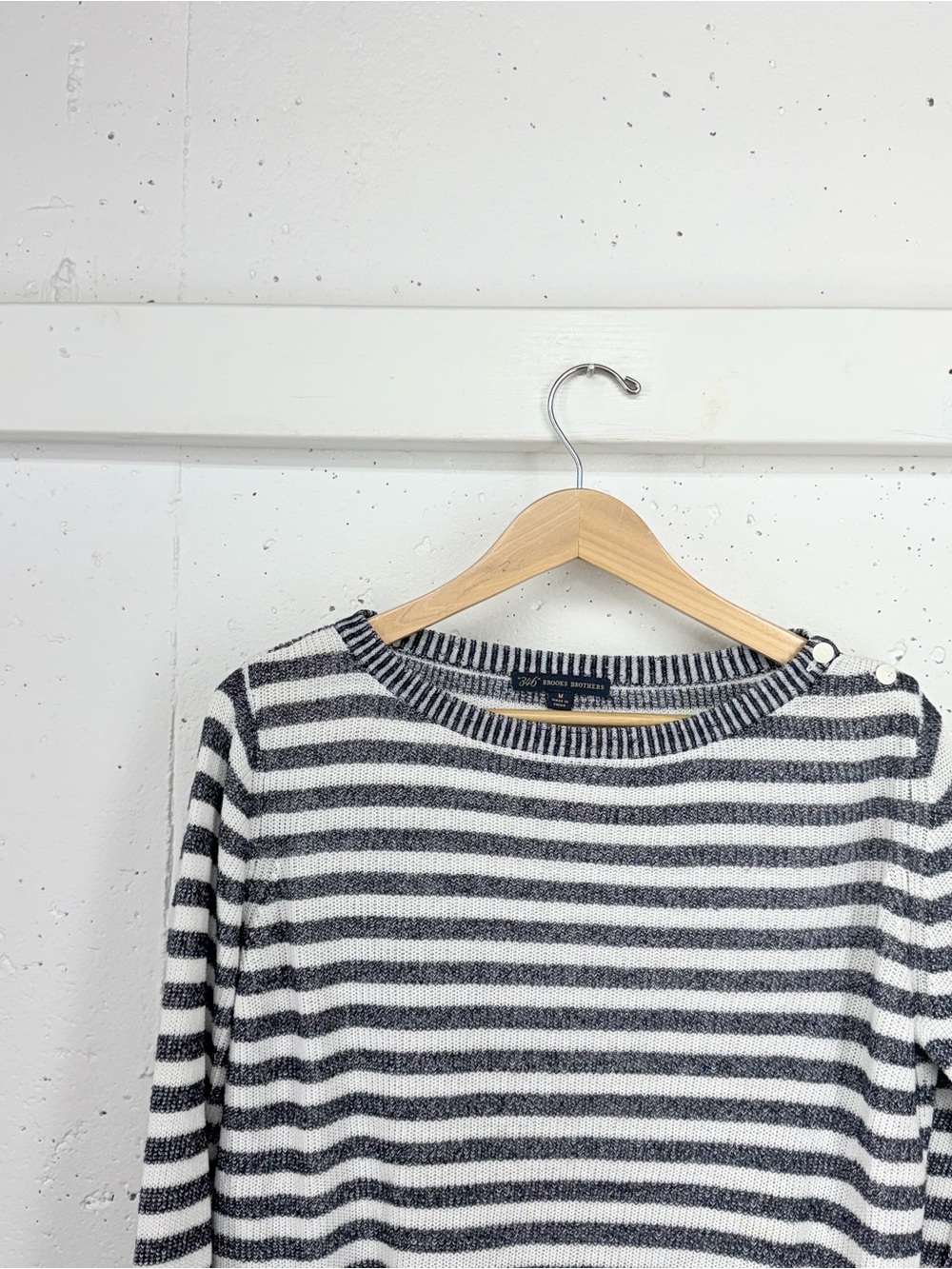 Brooks Brother 346 Women’s Medium Navy Blue White Striped Boatneck Sweater - Picture 2 of 10